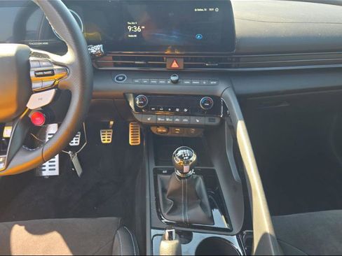 Used 2024 Hyundai Elantra N image 5