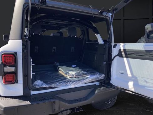 New 2025 Ford Bronco Raptor image 15