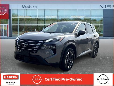 Certified 2025 Nissan Rogue SV FWD image 1