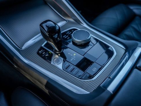 Used 2023 BMW X6 xDrive40i w/ M Sport Package image 13