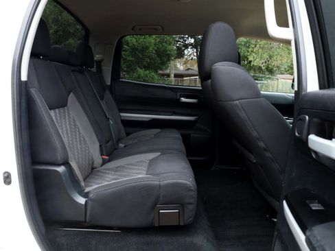 Used 2018 Toyota Tundra SR5 image 15