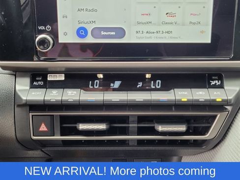 Used 2025 Toyota Camry SE FWD image 21