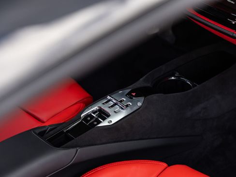 Used 2022 Ferrari SF90 Stradale AWD/4WD image 41
