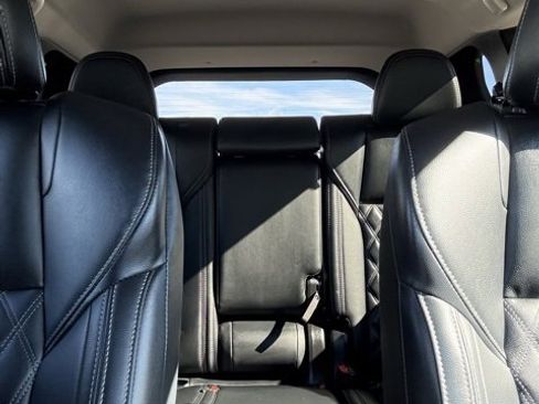 Used 2024 Mitsubishi Outlander SEL image 40