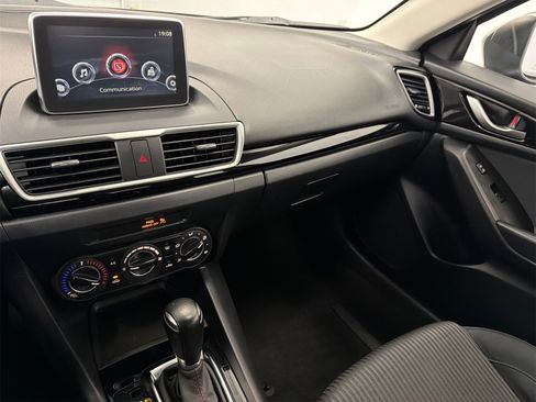 Used 2015 MAZDA MAZDA3 i Touring image 20