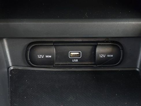 Used 2022 Kia Soul LX image 17