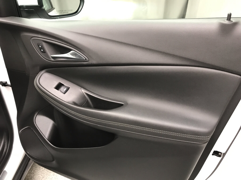 Used 2023 Buick Encore GX Essence w/ Experience Buick Package FWD image 22