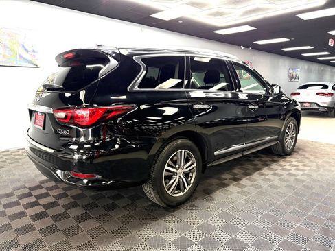 Used 2020 INFINITI QX60 Luxe w/ Essential Package FWD image 15