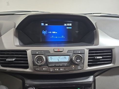 Used 2016 Honda Odyssey EX-L image 9