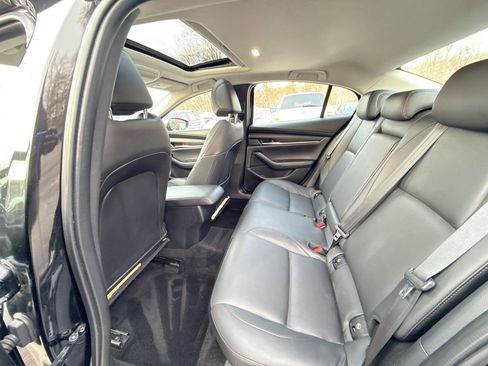 Used 2024 MAZDA MAZDA3 s image 24