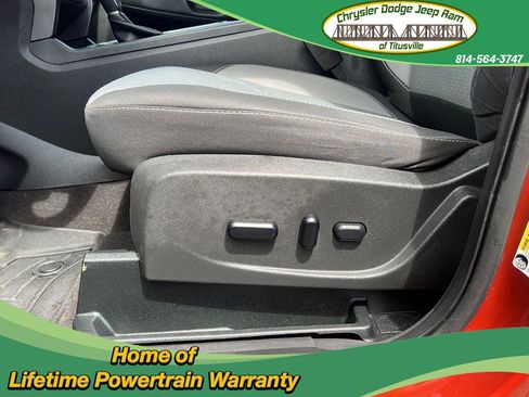 Used 2019 Ford Escape SE image 18