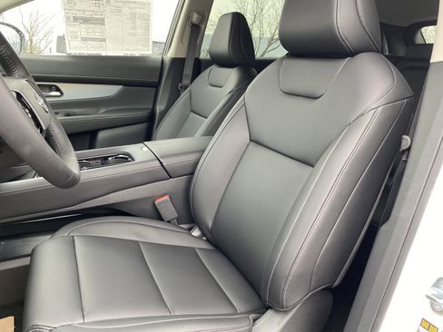 New 2025 Nissan Murano SL image 12