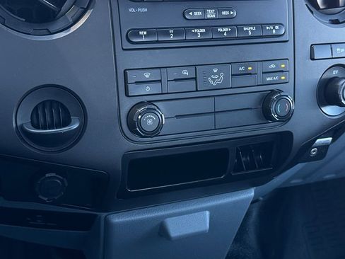 Used 2016 Ford F250 XL w/ Power Equipment Group RWD image 20