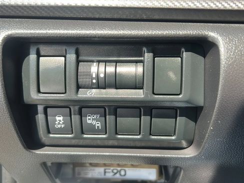 Used 2017 Subaru Impreza 2.0i Sport AWD/4WD image 28