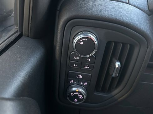 Used 2024 GMC Sierra 1500 Pro w/ Pro Value Package image 20