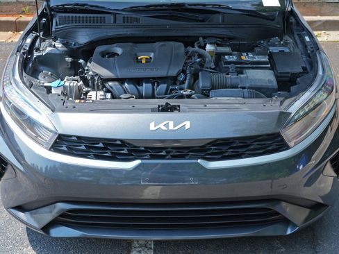 Used 2024 Kia Forte LX FWD image 7