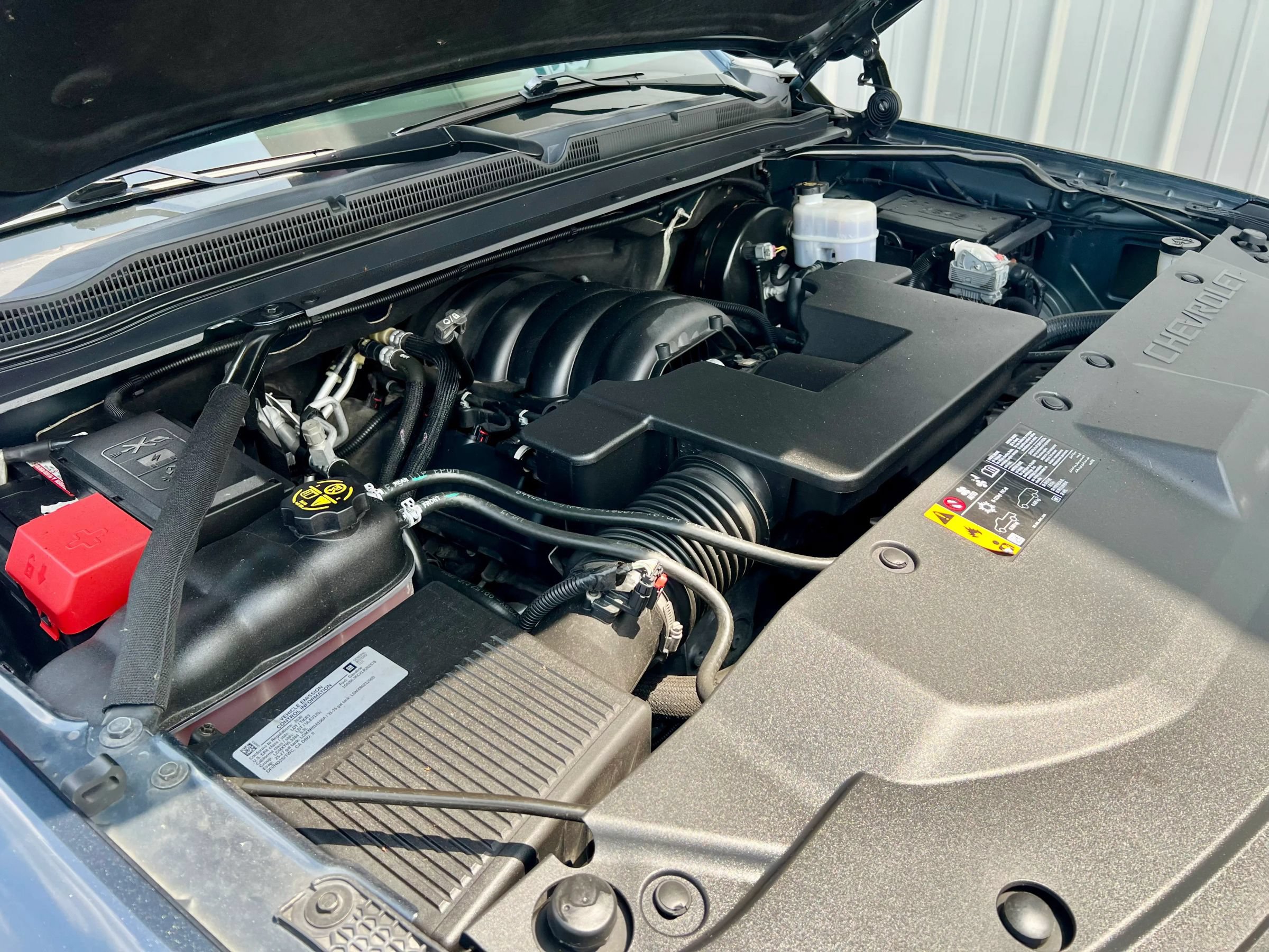 Used 2020 Chevrolet Suburban Premier AWD/4WD image 13