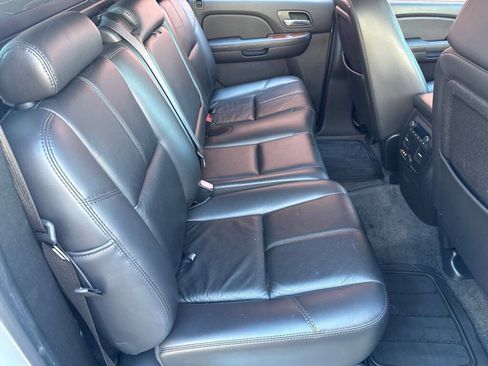 Used 2008 Chevrolet Avalanche LTZ w/ LTZ Preferred Equipment Group image 16