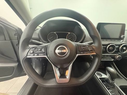 Used 2024 Nissan Sentra SV FWD image 14
