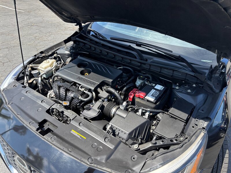 Used 2020 Nissan Altima 2.5 SL FWD image 17