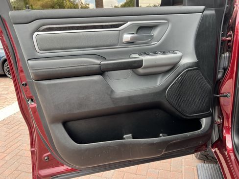 Used 2020 RAM 1500 Big Horn AWD/4WD image 14