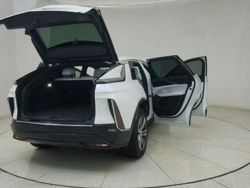 Used 2024 Cadillac Lyriq Luxury image 77