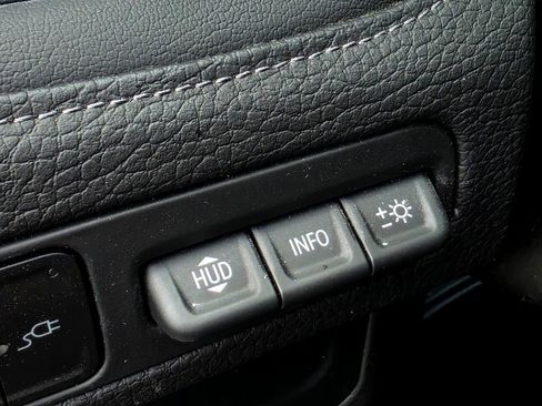 Used 2021 GMC Yukon Denali w/ Denali Premium Package AWD/4WD image 30