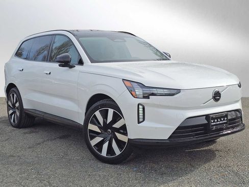 New 2026 Volvo EX90 Ultra image 1