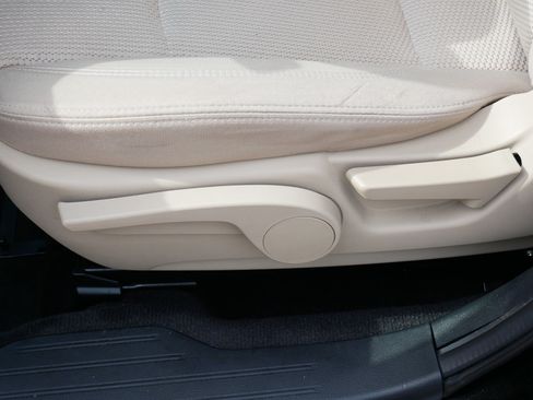 Used 2019 Subaru Outback 2.5i AWD/4WD image 19