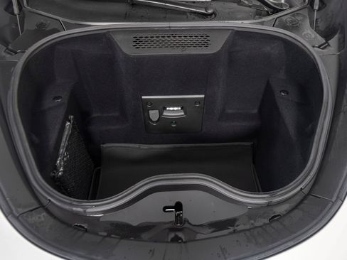 Used 2022 McLaren GT RWD image 44