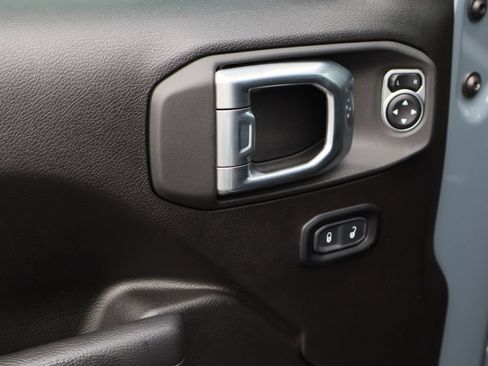 Used 2024 Jeep Wrangler Unlimited Sport AWD/4WD image 20