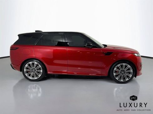 Used 2024 Land Rover Range Rover Sport Dynamic SE AWD/4WD image 5