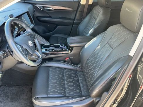 Used 2022 Buick Envision Avenir w/ Technology Package II image 19