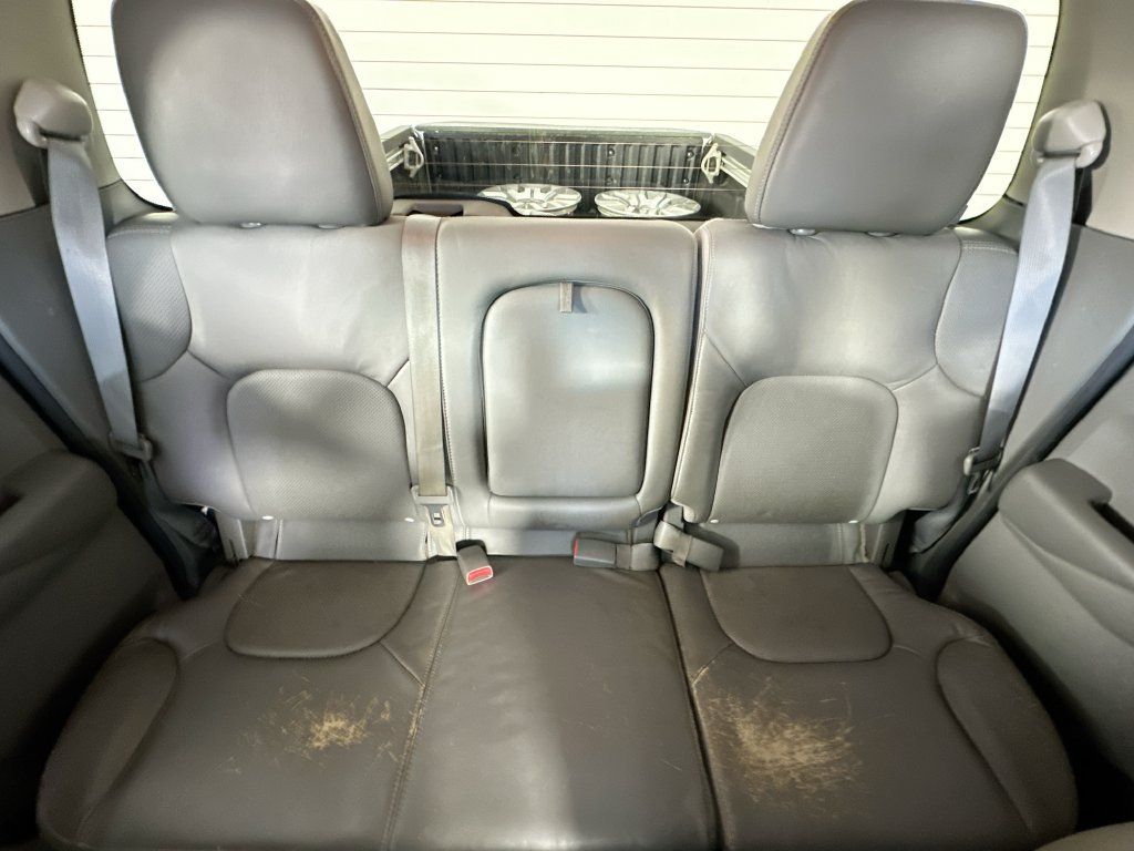 Used 2013 Nissan Frontier SL w/ Moonroof Pkg RWD image 13