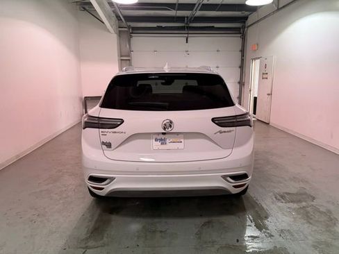 Certified 2022 Buick Envision Avenir w/ Technology Package II image 5
