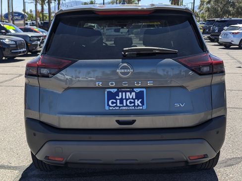 Used 2023 Nissan Rogue SV FWD image 3
