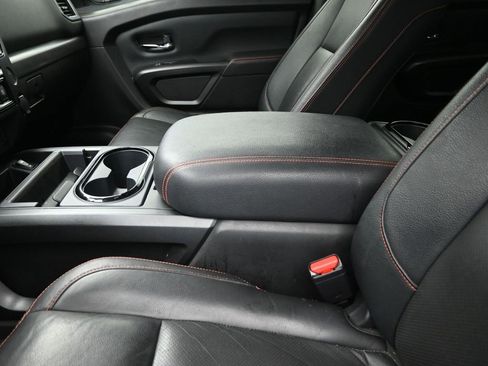 Used 2021 Nissan Titan PRO-4X w/ Pro-4x Convenience Package image 2