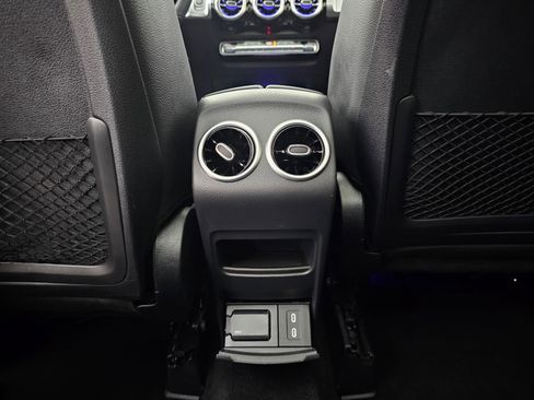 Certified 2025 Mercedes-Benz GLB 250 4MATIC image 28