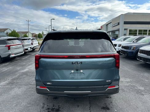 Used 2026 Kia Carnival SX w/ SX Dark Edition Package FWD image 6
