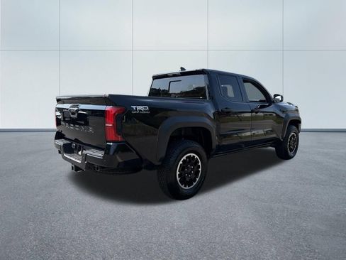 Used 2024 Toyota Tacoma TRD Off-Road w/ TRD Off Road Upgrade Package AWD/4WD image 5