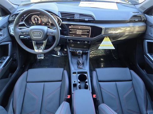 Used 2025 Audi Q3 2.0T Premium Plus image 12