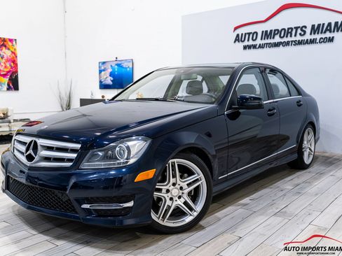 Used 2013 Mercedes-Benz C 250 Sedan image 1