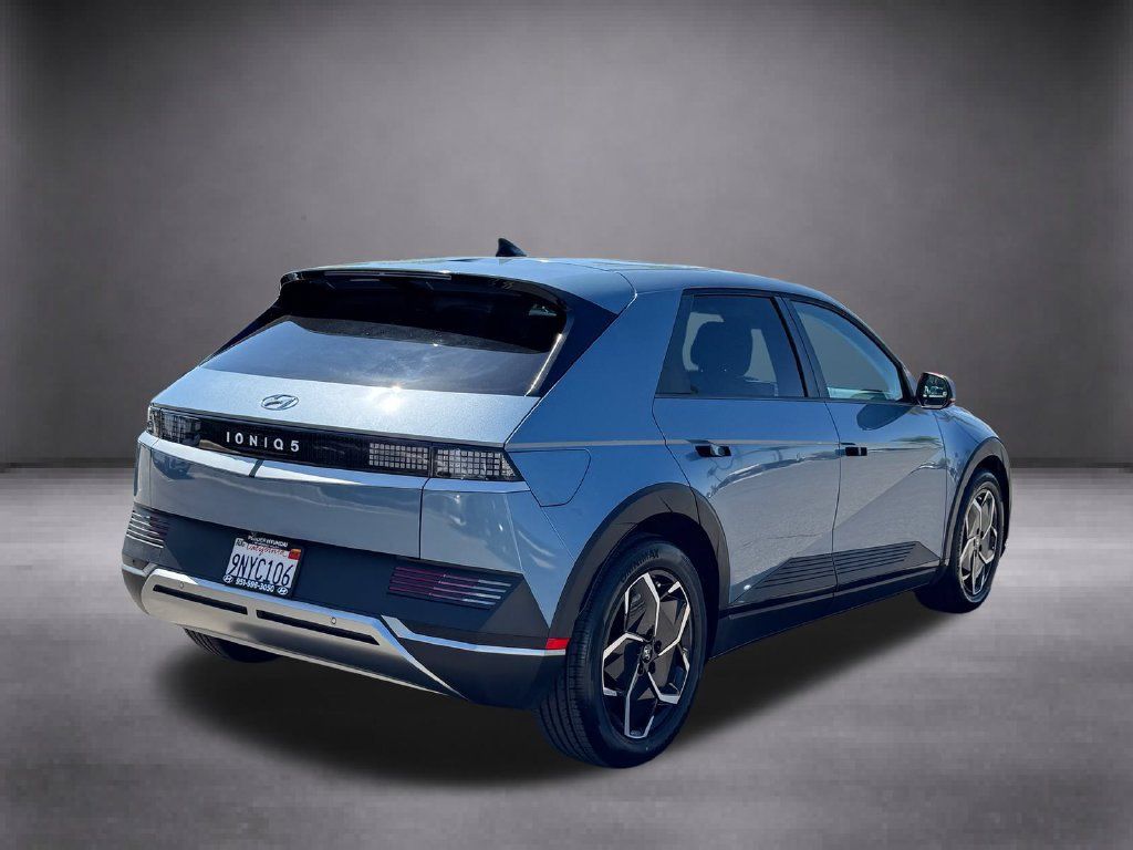 Certified 2024 Hyundai Ioniq 5 SE RWD image 8