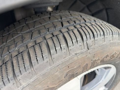 Used 2018 Chevrolet Traverse LT image 25