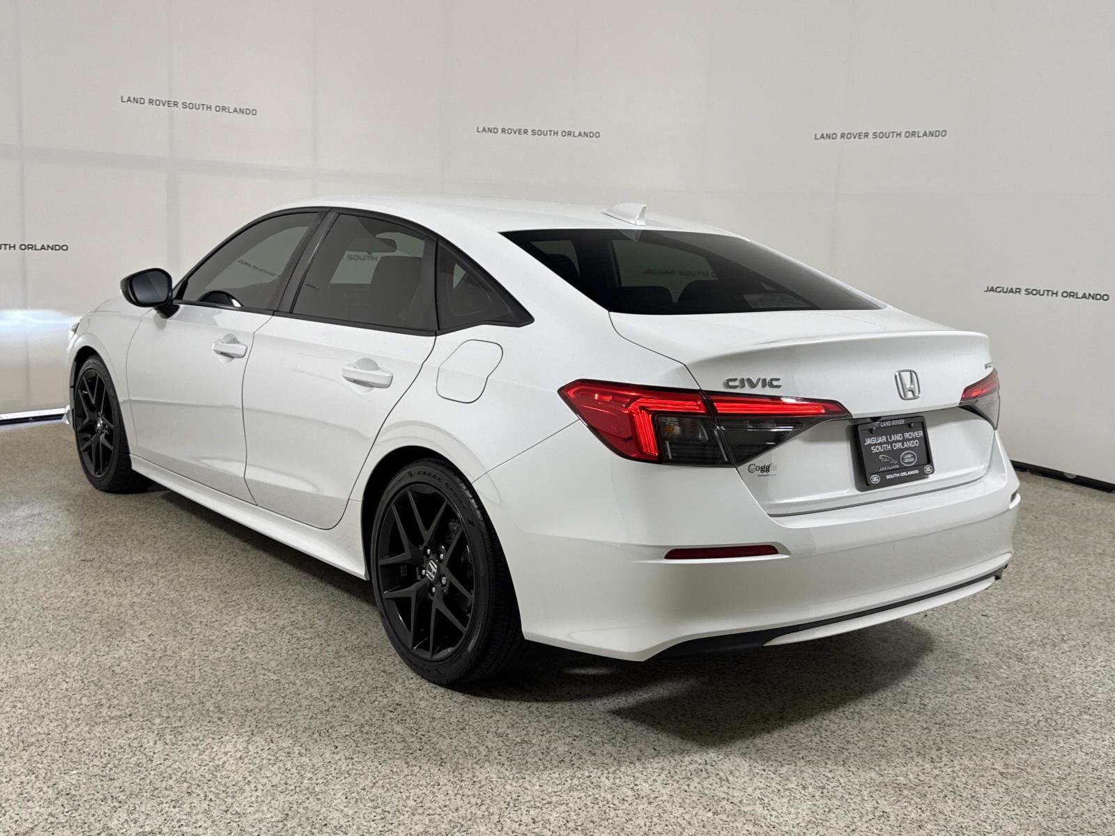 Used 2024 Honda Civic Sport image 3