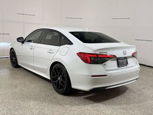 Used 2024 Honda Civic Sport image 3