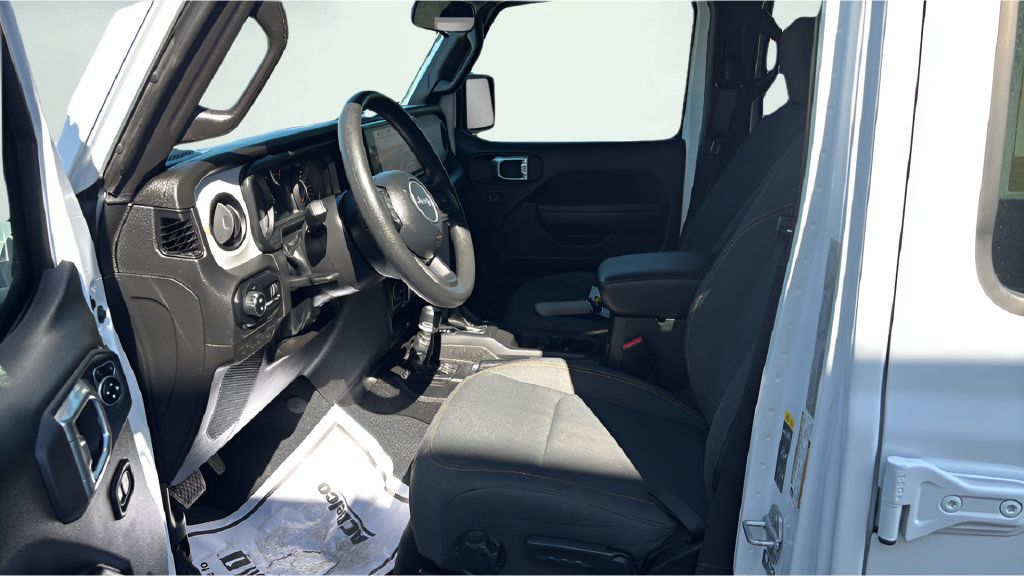 Used 2025 Jeep Gladiator Sport AWD/4WD image 27