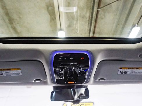 Used 2023 Mercedes-Benz C 300 C 300 image 12