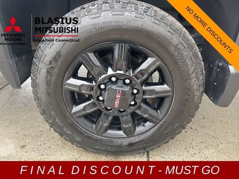 Used 2025 GMC Sierra 2500 AT4 w/ AT4 Premium Plus Package image 18