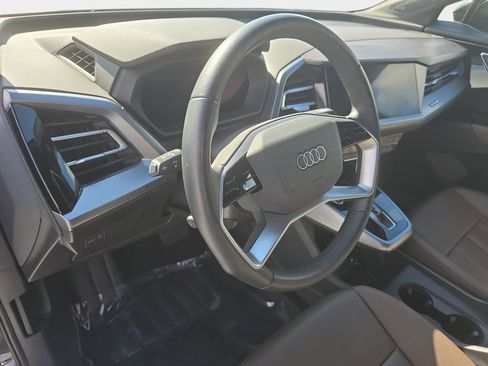 Used 2022 Audi Q4 e-tron Premium Plus w/ Premium Plus AWD/4WD image 26